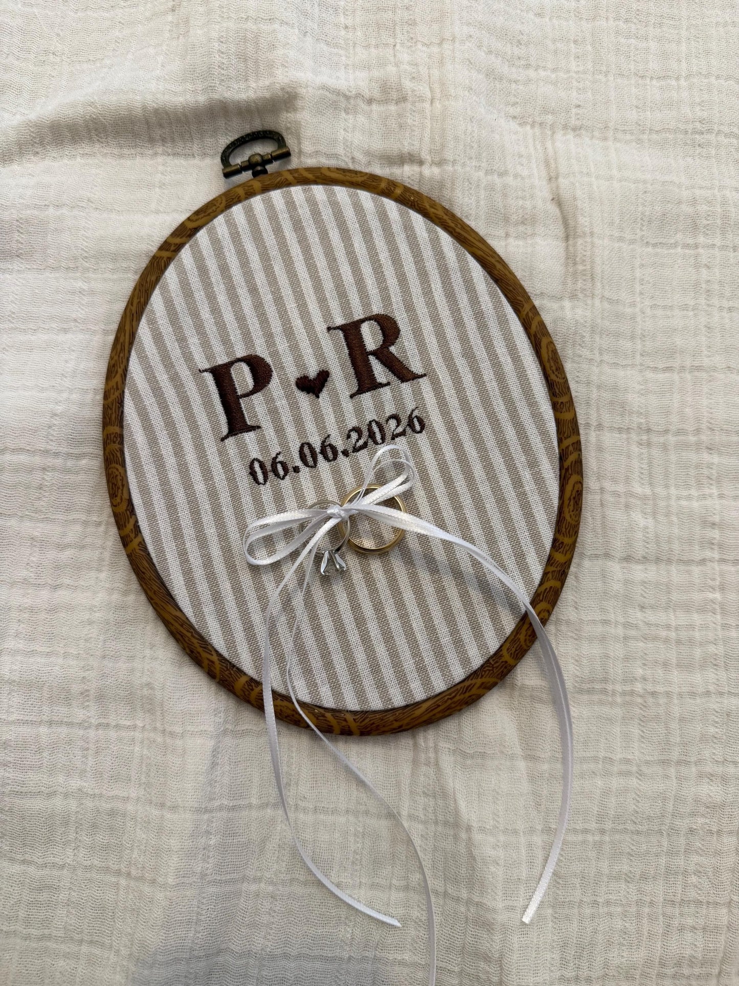 Custom Embroidery Hoop for wedding rings | wedding keepsake | wedding photography prop | Wedding Shower Gift | Monogrammed Gift