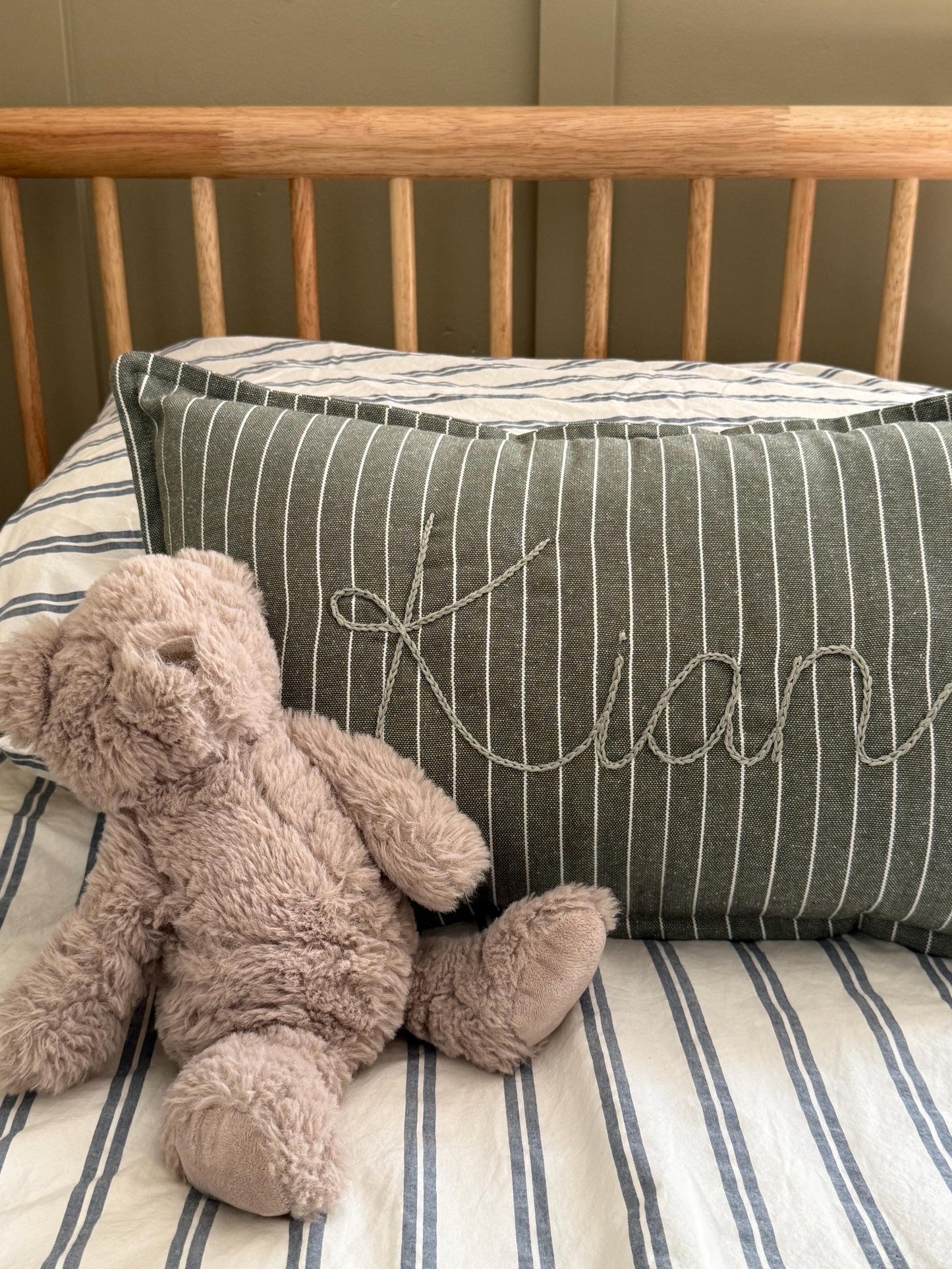 Personalized Pillow | Baby Name Pillow | Hand Embroidered Pillow | Baby Name Annoucement | Baby Gift | Baby Nursery Decor